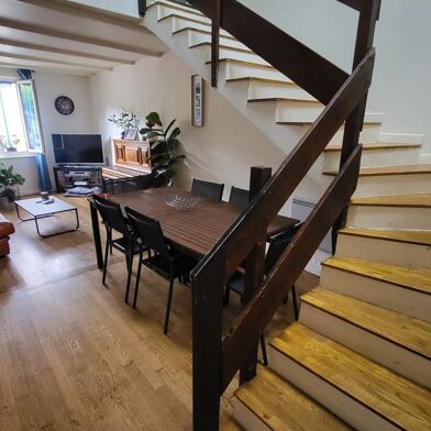 Appartement 5 pièces 790 €