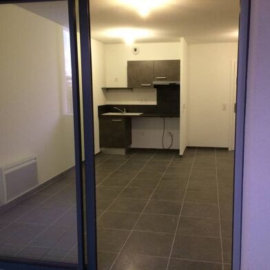 Appartement 2 pièces 725 €