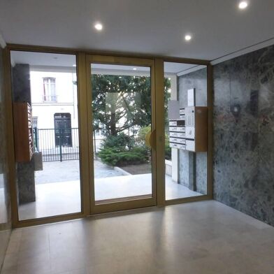 Appartement 1 pièces 990 €