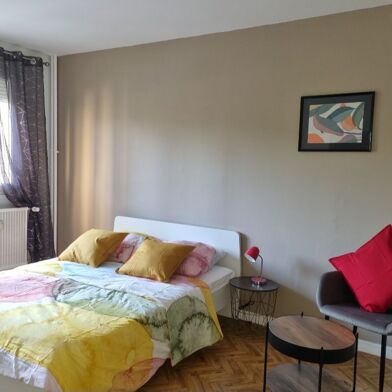 Appartement 1 pièces 450 €