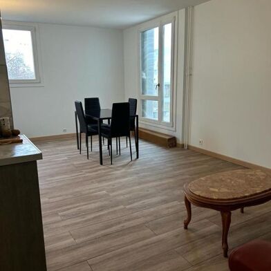 Appartement 1 pièces 550 €