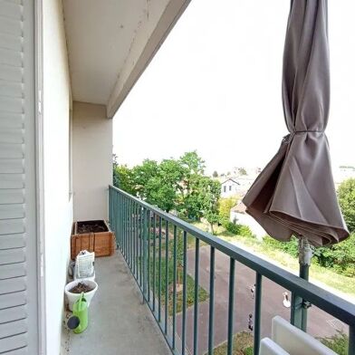 Appartement 3 pièces 1086 €