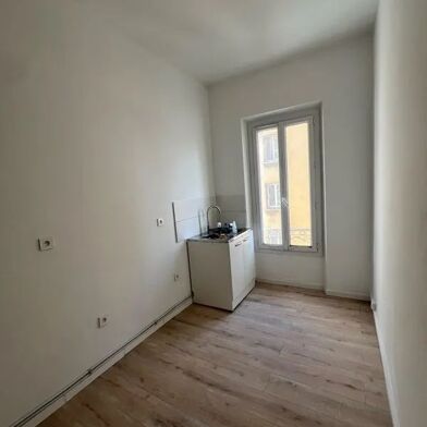 Appartement 3 pièces 850 €