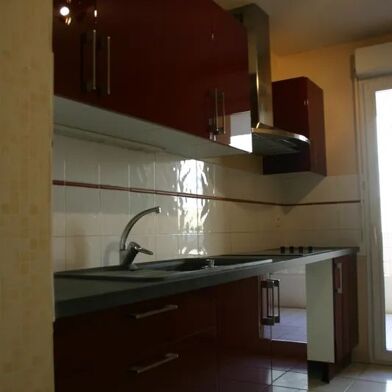 Appartement 3 pièces 850 €