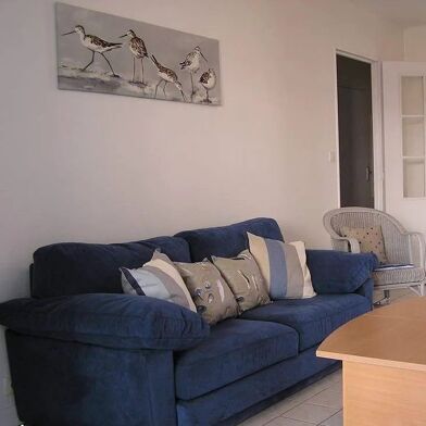 Appartement 3 pièces 840 €