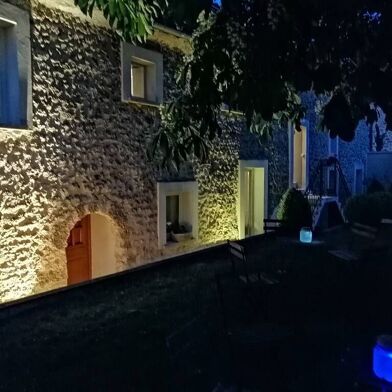 Appartement 3 pièces 1200 €