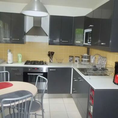 Appartement 4 pièces 450 €