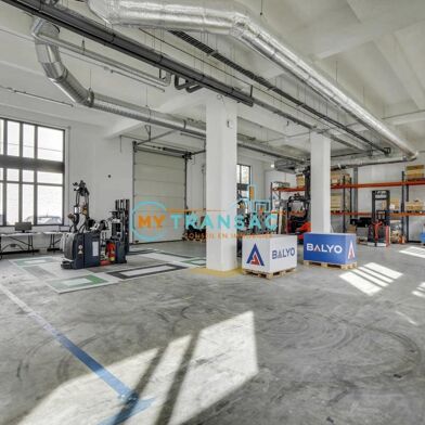 Local industriel  54866 €