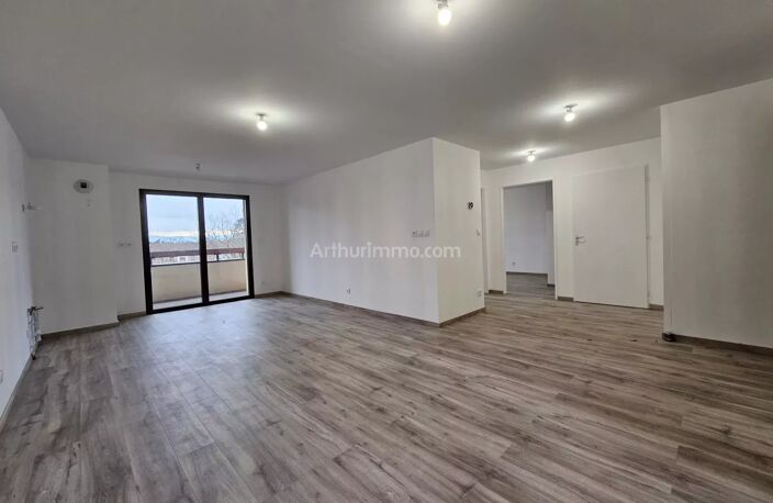 Appartement T3 - MORESTEL — photo 2
