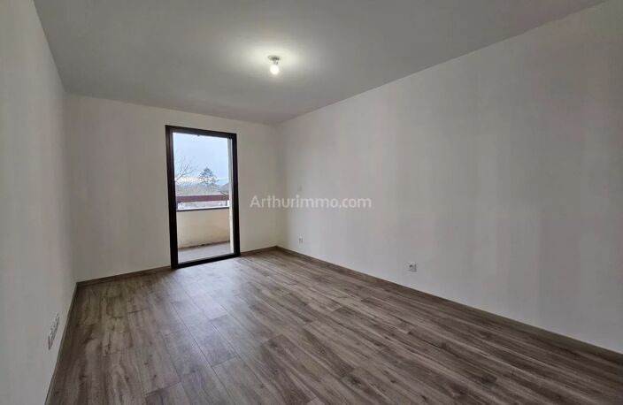 Appartement T3 - MORESTEL — photo 4