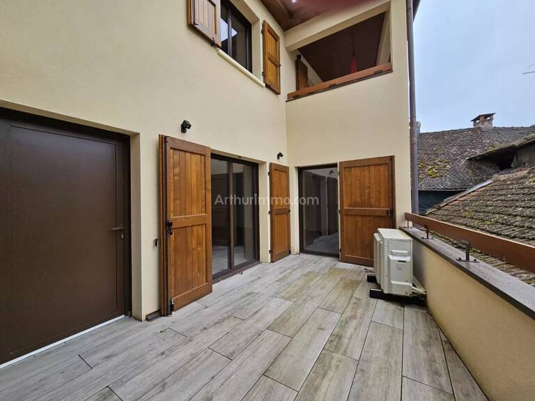 Appartement T3 - MORESTEL — photo 1