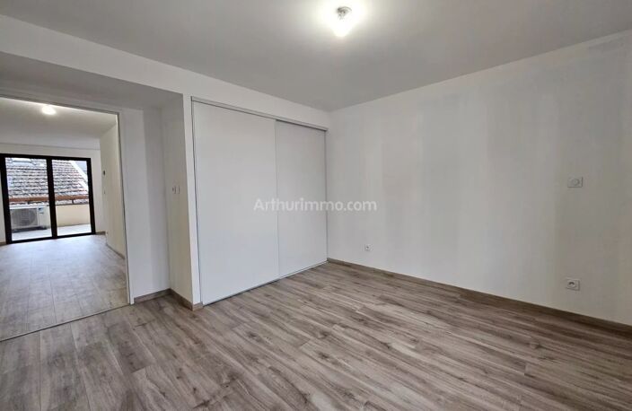 Appartement T3 - MORESTEL — photo 4