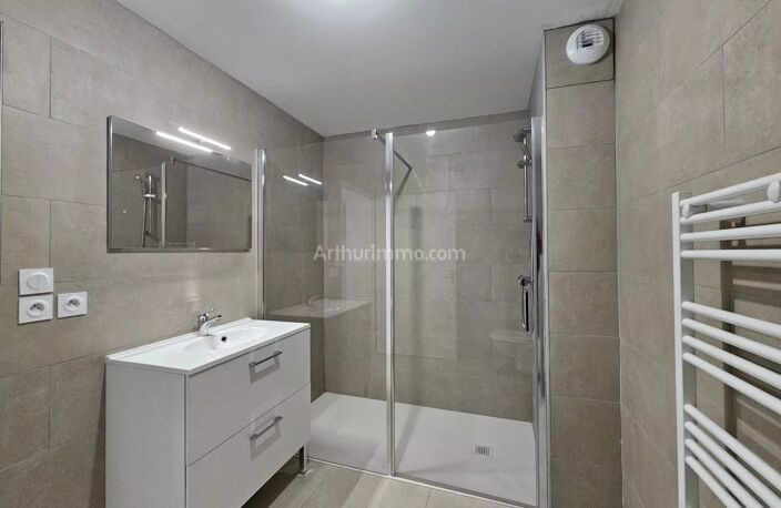Appartement T3 - MORESTEL — photo 5