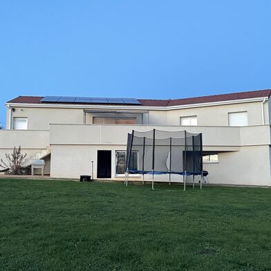 Maison 6 pièces 299900 €