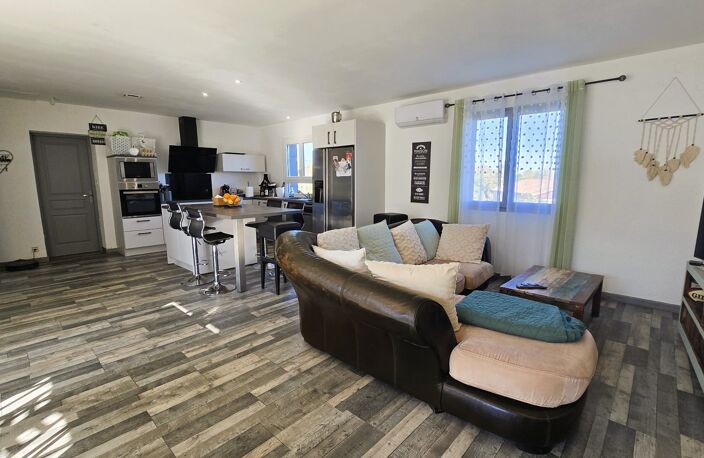 VILLA T5 / PISCINE / DOUBLE GARAGE — photo 4