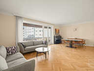 LYON 6, 117.47m², DEUX BALCONS, GARAGE — photo 3