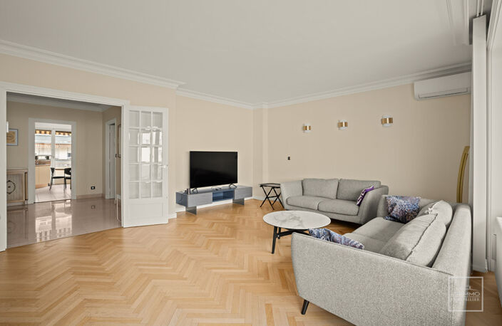 LYON 6, 117.47m², DEUX BALCONS, GARAGE — photo 4