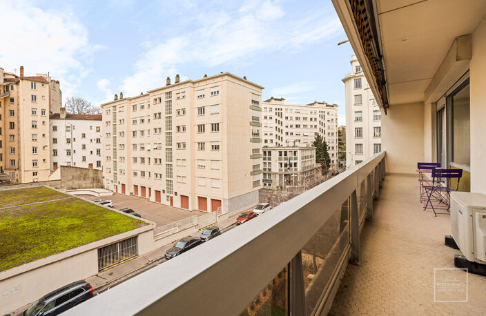 LYON 6, 117.47m², DEUX BALCONS, GARAGE — photo 5