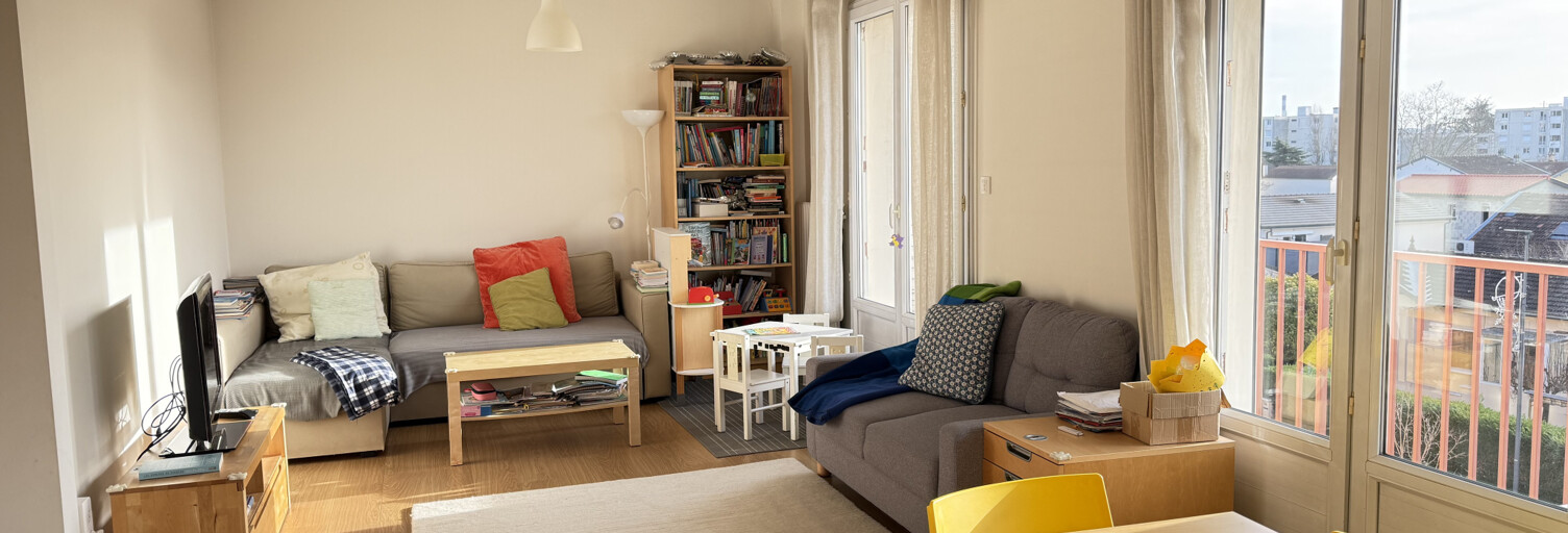 Appartement 5 Pièces 94 m² à vendre à Bron (69500)