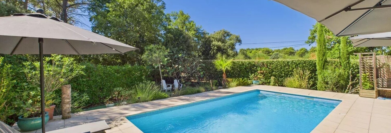 Maison 12 Pièces 261 m² à vendre à Aups (83630)