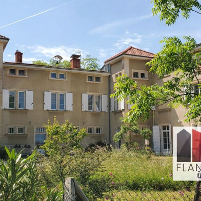 Appartement 4 pièces 1180 €