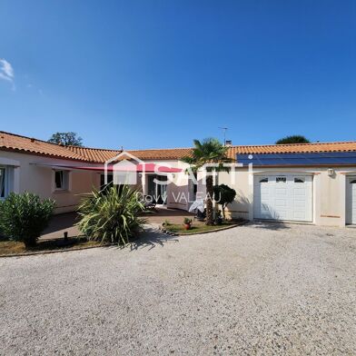 Maison 6 pièces 374400 €