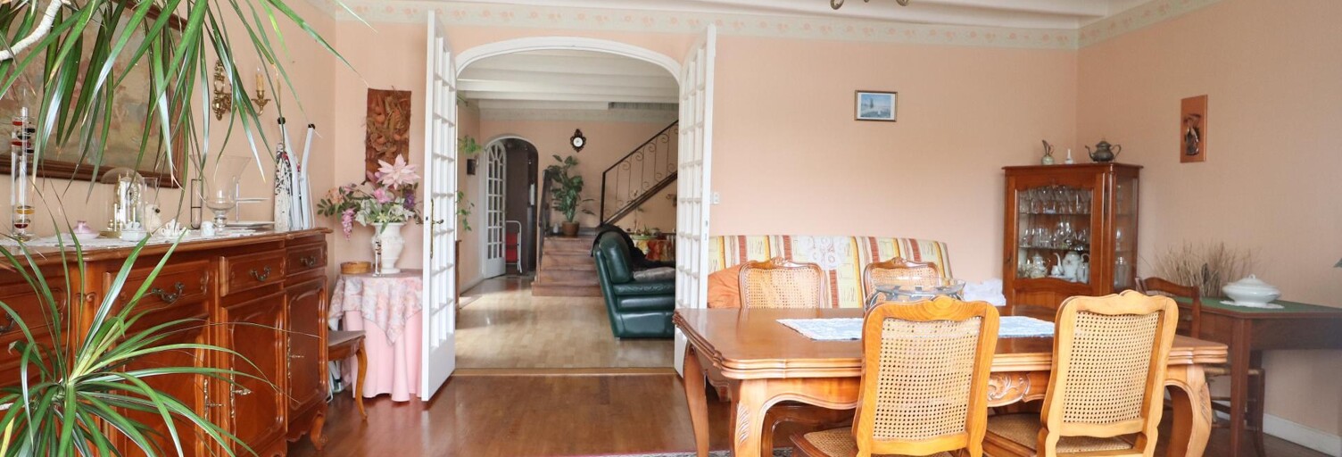 Maison 9 Pièces 182 m² à vendre à Sauzé-entre-Bois (79190)