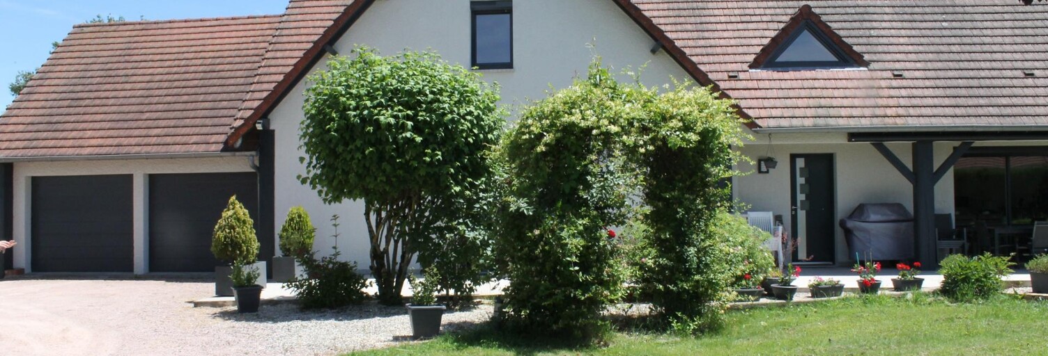 Maison 7 Pièces 256 m² à vendre à Vendat (03110)