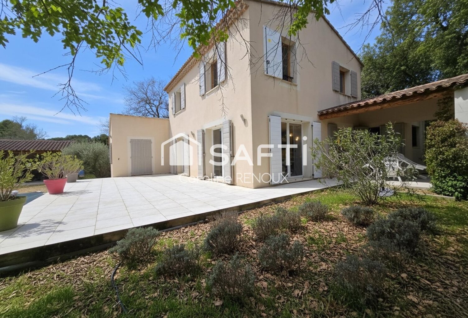 Cabrières-d'Avignon  Maison provençale de 160 m², quatre chambres et piscine chauffée — photo 1