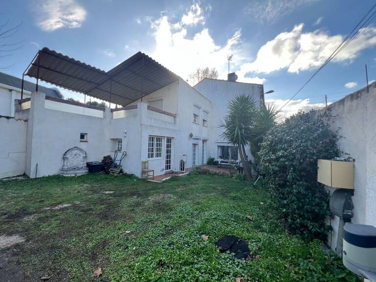 Maison Maison/camoins — photo 1