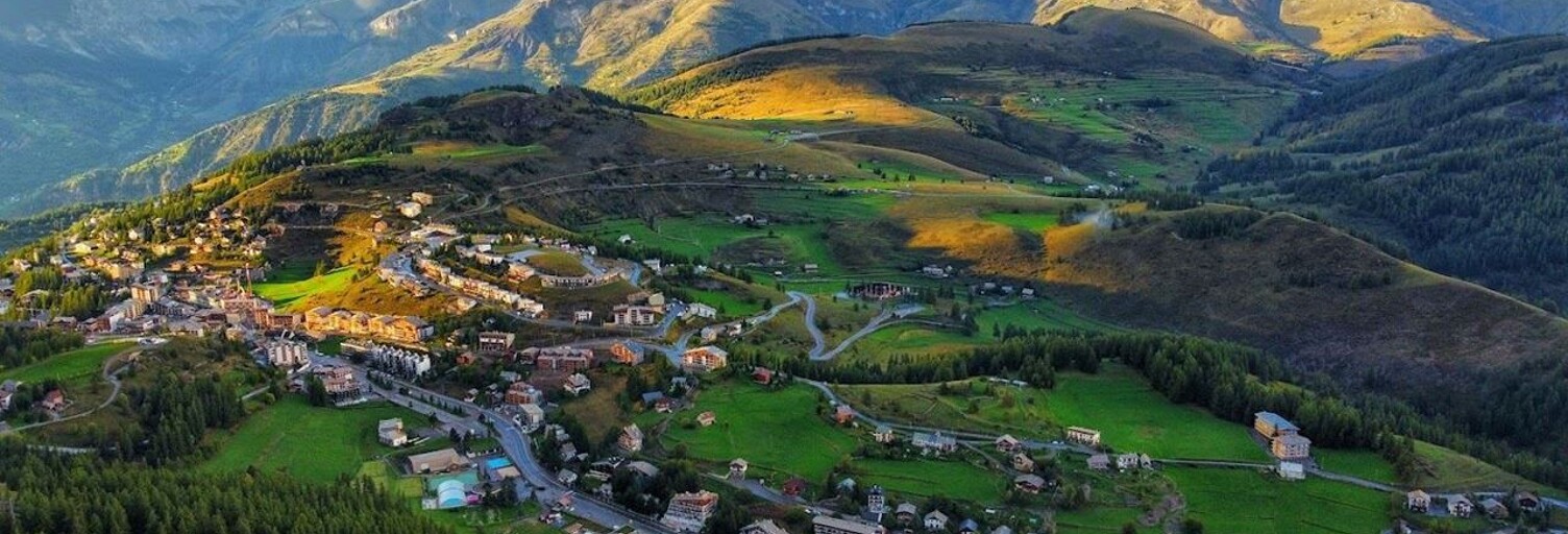 Commerce 50 Pièces 1200 m² à vendre à Saint-Étienne-de-Tinée (06660)