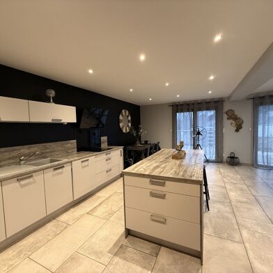 Maison 4 pièces 379000 €