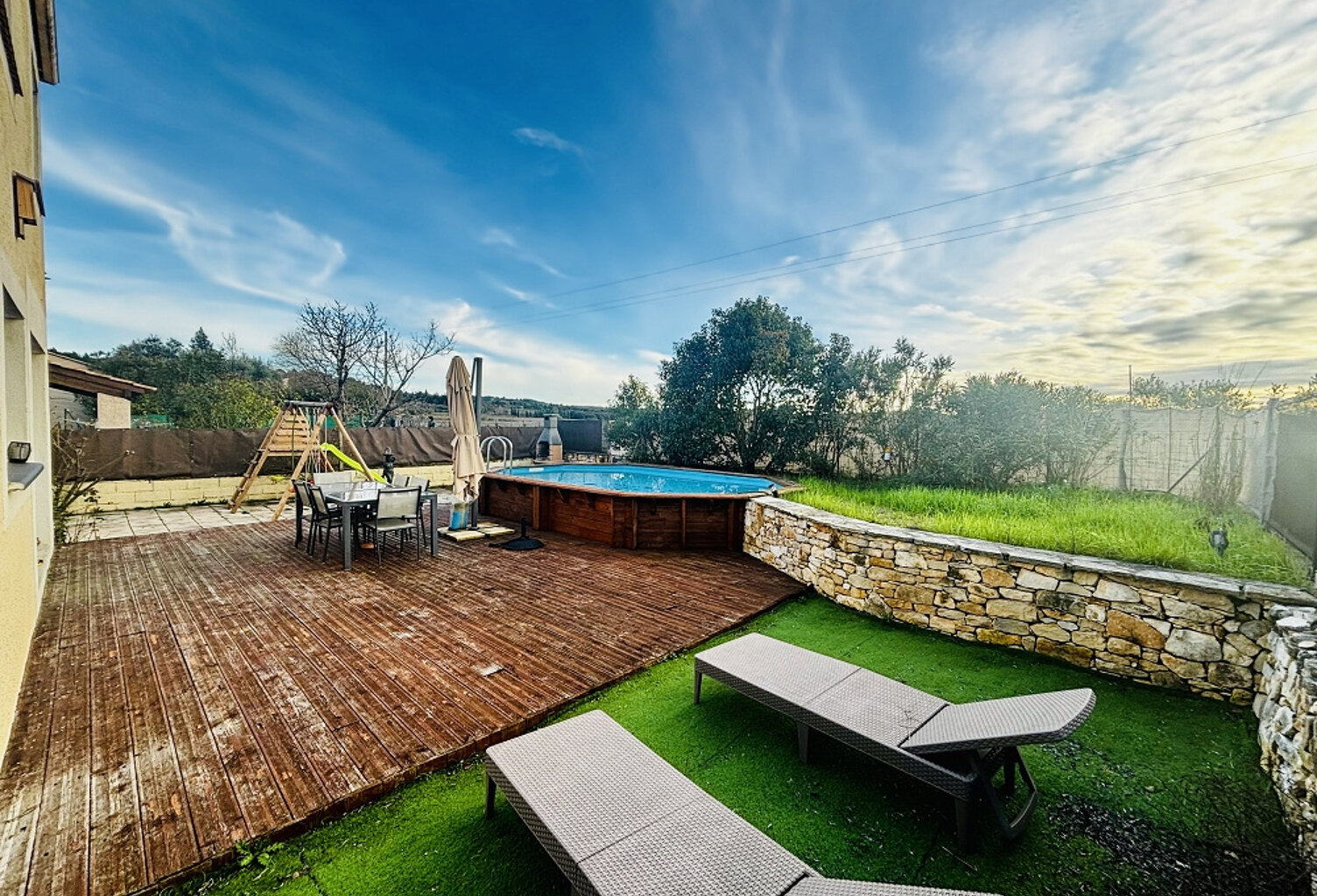 Villa 5 pièces de 120m2 habitables avec piscine et garage — photo 1