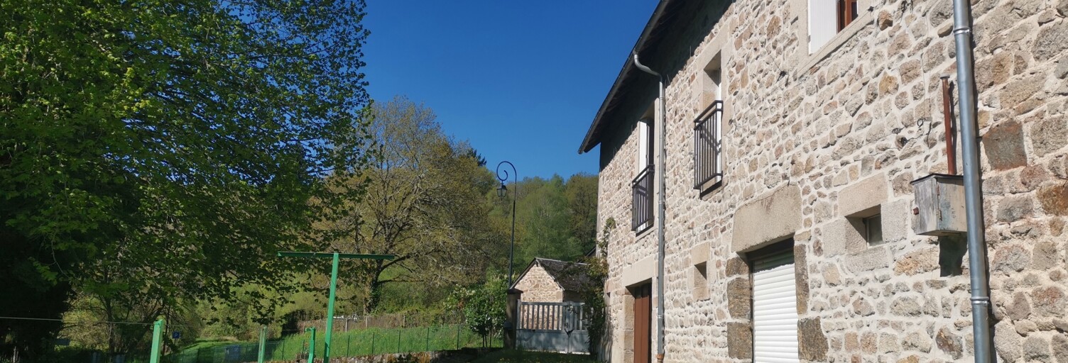 Maison 9 Pièces 255 m² à vendre à Saint-Setiers (19290)