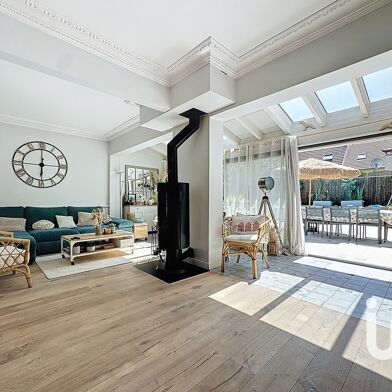 Maison 6 pièces 445000 €