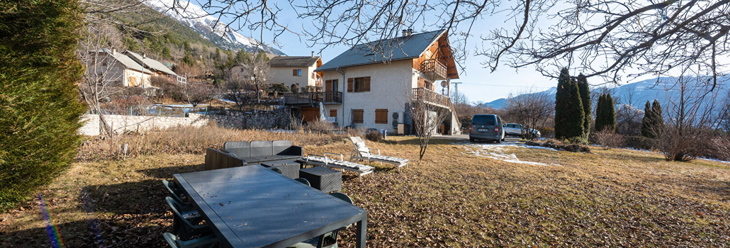 Maison 7 Pièces 134 m² à vendre à Saint-Crépin (05600)