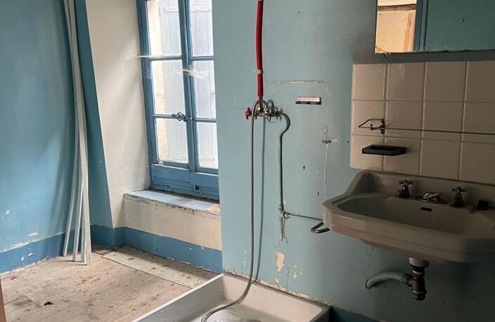 Maison de village à rénover entièrement — photo 3