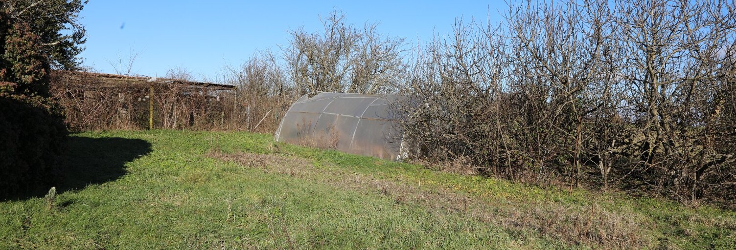 Terrain  700 m² à vendre à Charnay-lès-Mâcon (71850)