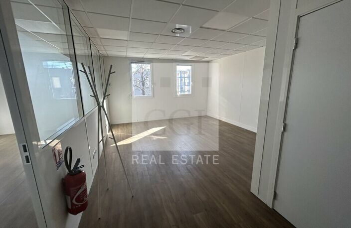 BUREAUX à LOUER — photo 5