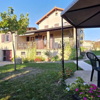 Maison 8 pièces 399000 €