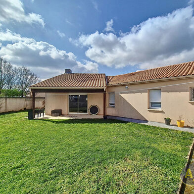 Maison 5 pièces 374000 €