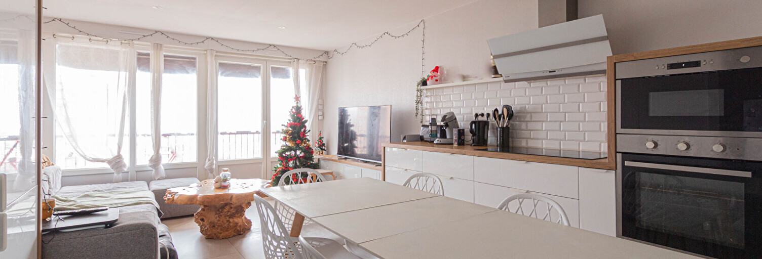 Appartement 4 Pièces 92 m² à louer à Bron (69500)