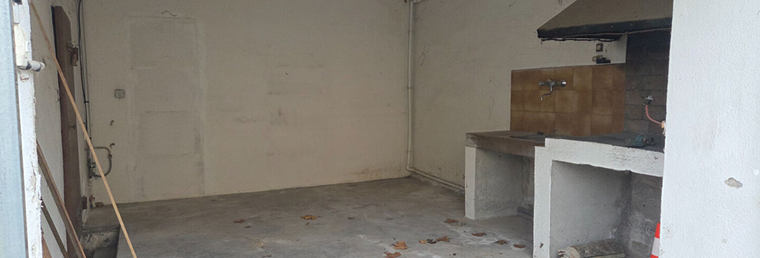Garage  17 m² à louer à Cabriès (13480)