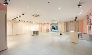 Commerce  232 m² à louer à Villefranche-sur-Saône (69400)