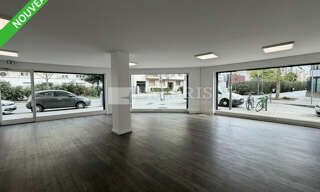 Commerce  100 m² à louer à Villeurbanne (69100)