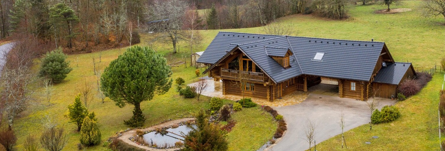 Maison 8 Pièces 249 m² à vendre à Saint-Martin-la-Méanne (19320)