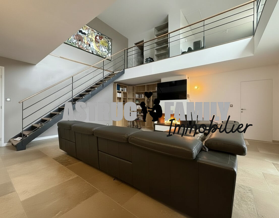 Villa / Maison  T5 à vendre Saint-Laurent-d'Aigouze 30220