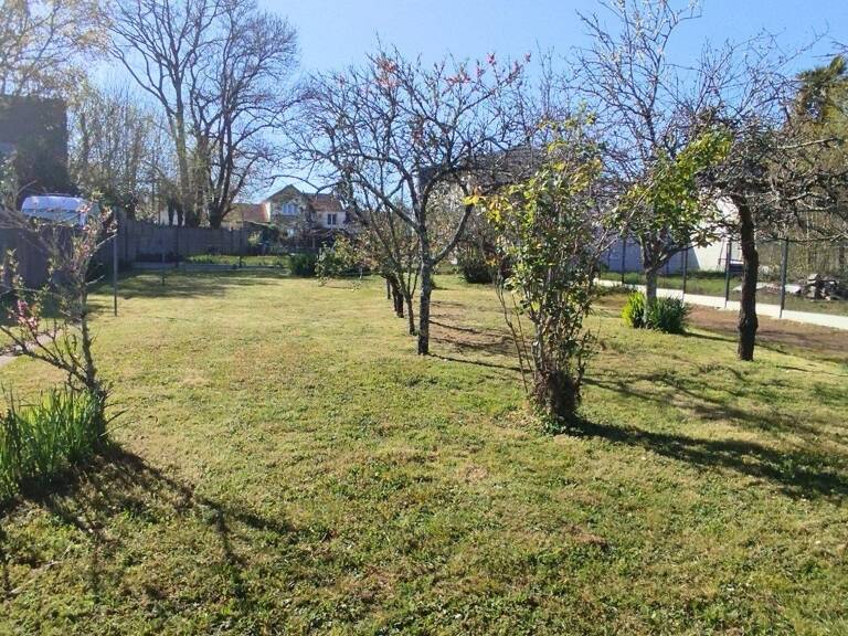 Beau terrain constructible en second rideau — photo 1