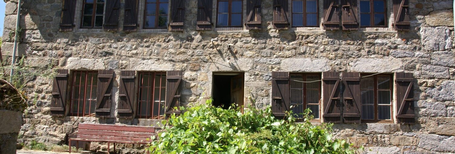 Maison 8 Pièces 160 m² à vendre à Rochepaule (07320)