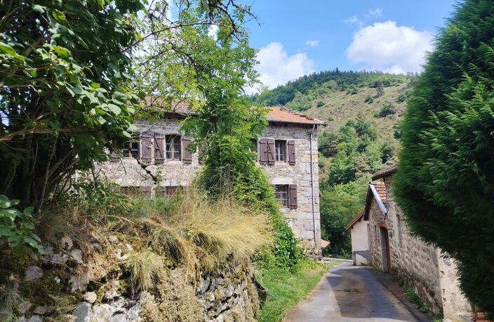 Grande maison en pierres — photo 3